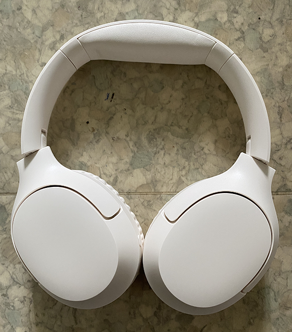 헤드셋 바깥쪽 모양